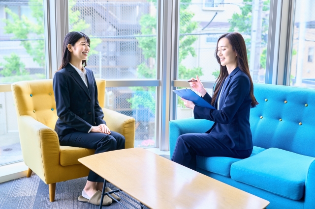 面接の逆質問で好印象を与える方法｜例文とNG質問を解説